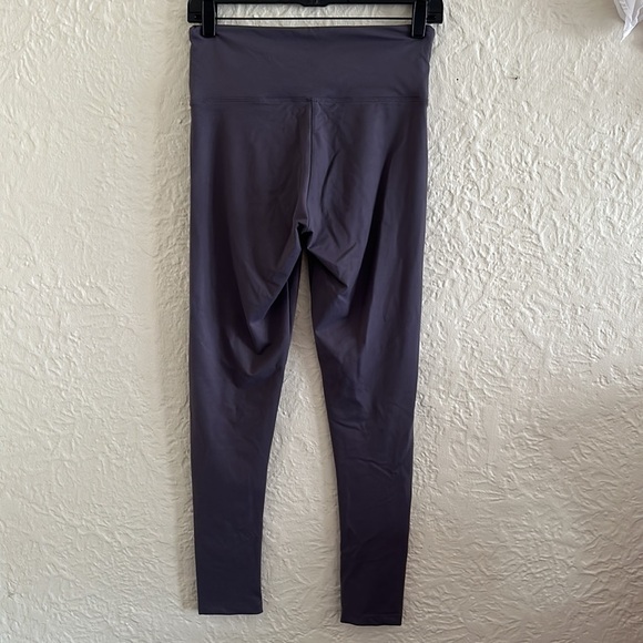 Victoria’s Secret Sport Crossover Waistband Activewear Leggings Icy Purple Small - Picture 4 of 9